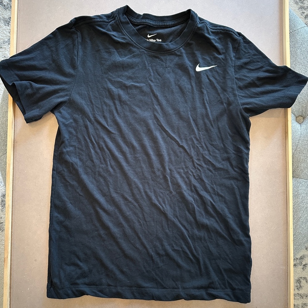 Nike Men's Black T-Shirt